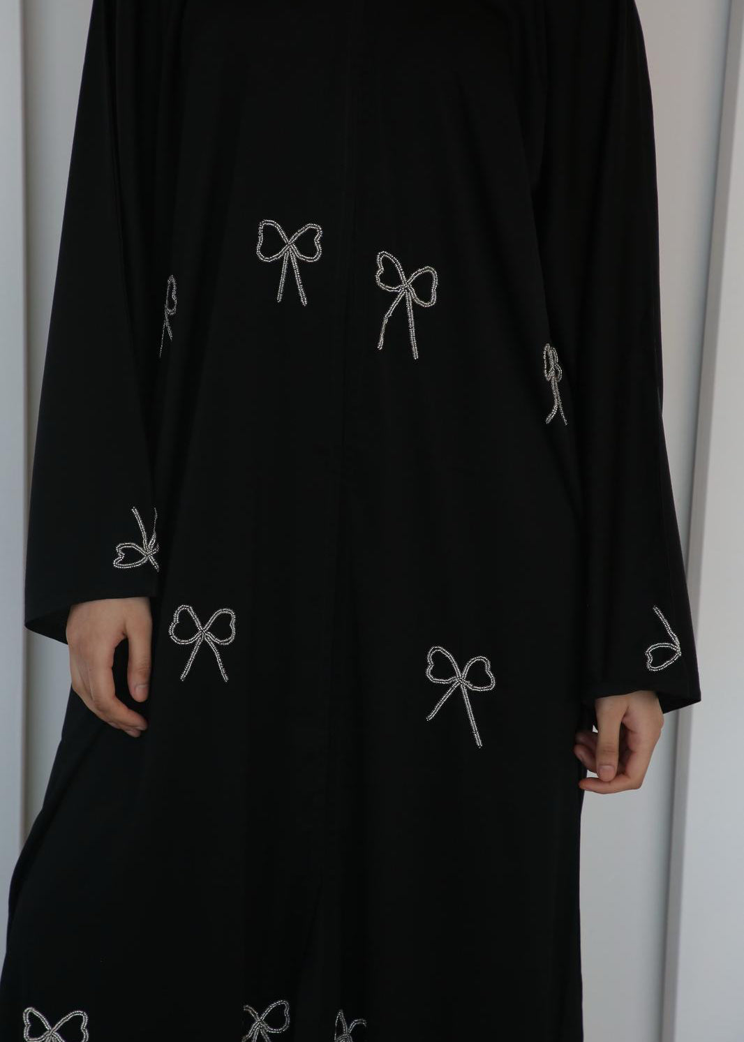 Bow abaya